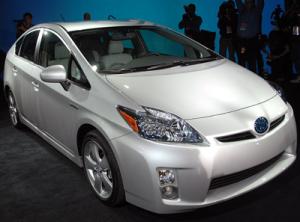 В октябре Toyota представит купе Prius созданное итальянцами